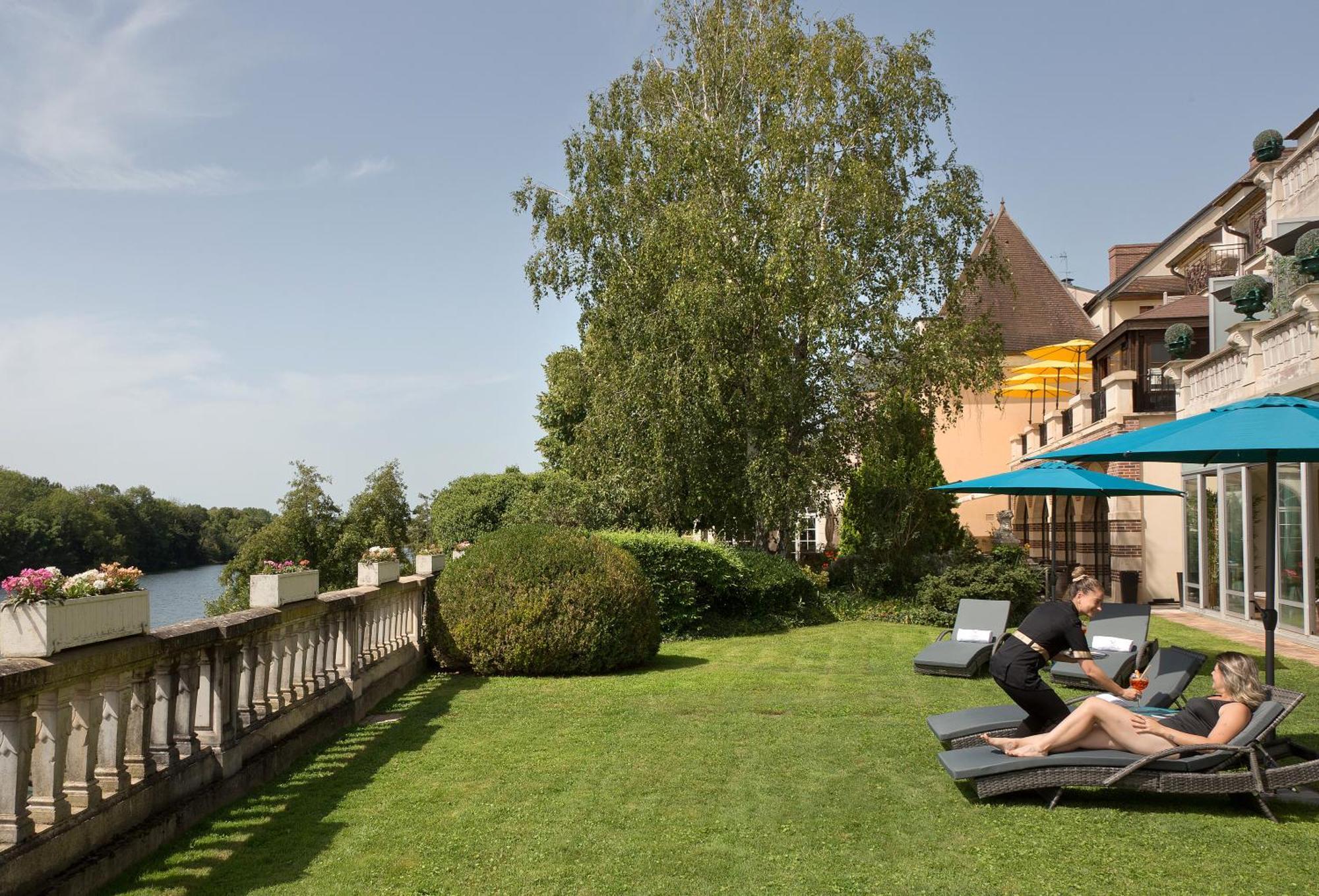 Hotel La Cote Saint Jacques Joigny Exterior foto